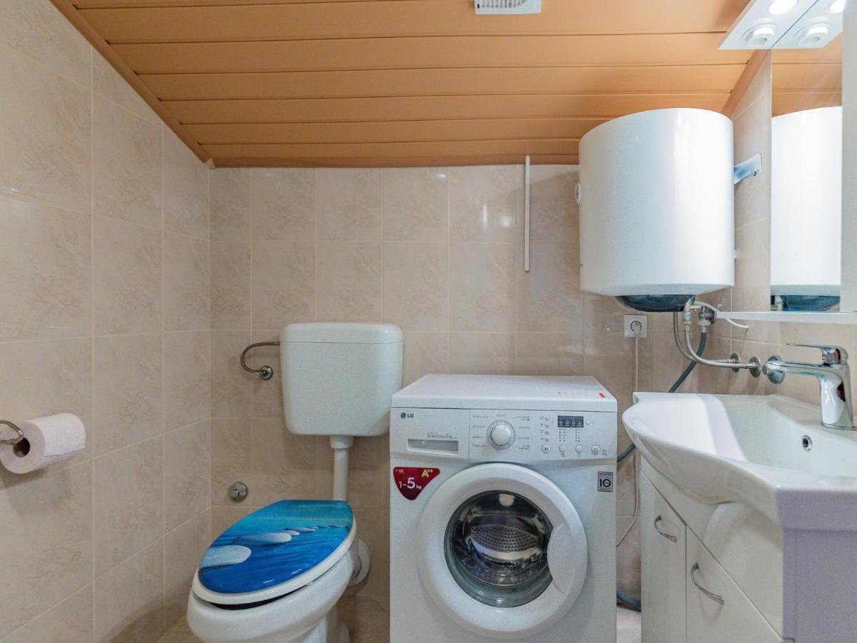 Apartment Maja - Srd420 By Interhome Maslenica Eksteriør bilde